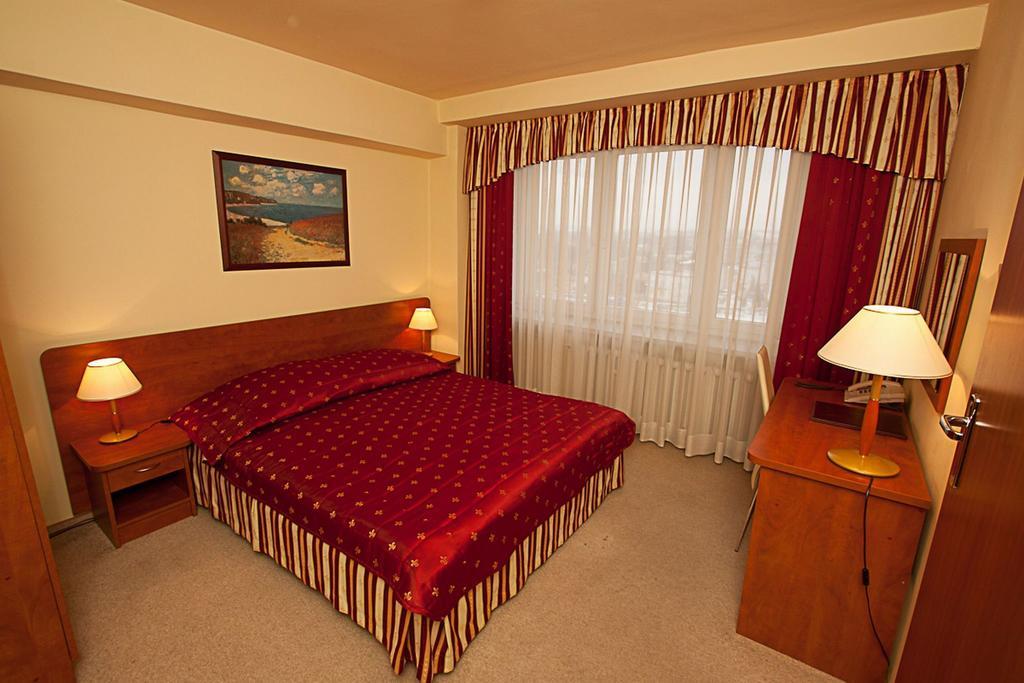 Hotel Accademia Ostrowiec Świętokrzyski Camera foto